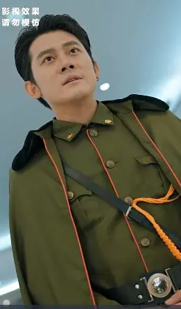 《铁血杀神》：一场淋漓尽致的暴力美学盛宴，血与火铸就的英雄史诗！